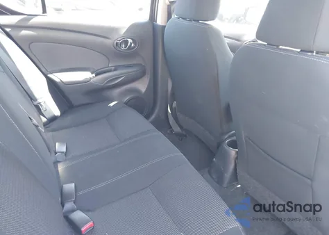 2015 Nissan Versa 1.6 Sv z USA, uszkodzony, nr VIN 3N1CN7AP2FL949549